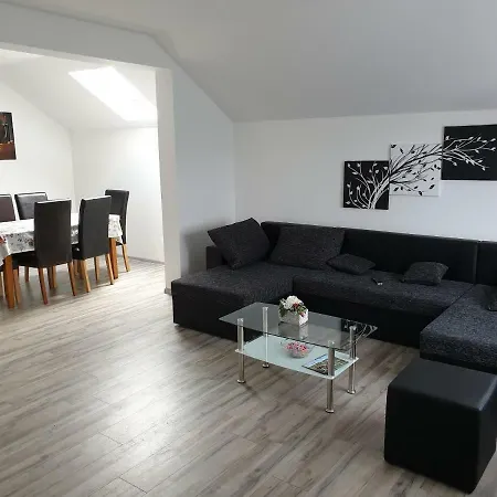 Apartman Majetic Otocac Exterior photo