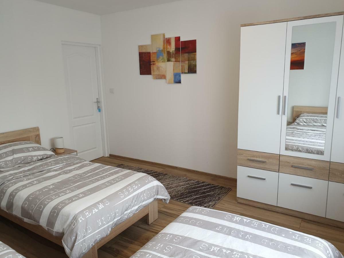 Majetic Apartment *